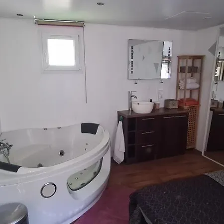 Charmant Mobil-home Proche Plage, Parking Gratuit Casa vacanze *